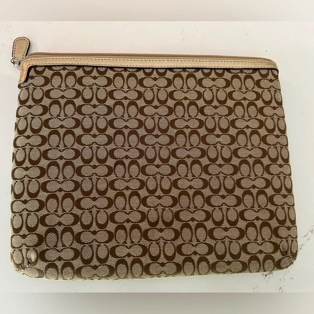 Coach IPad Sleeve - GUC